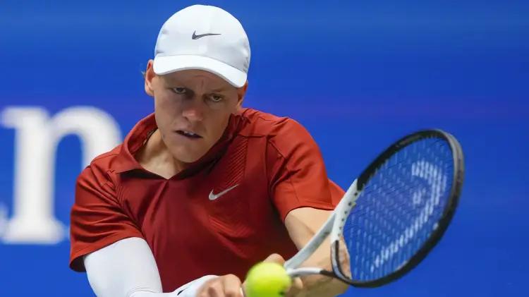 Jannik Sinner arrasa en su debut en el US Open y silencia dudas