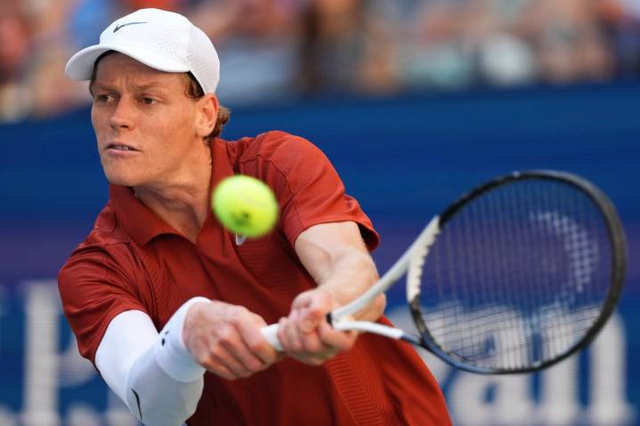 Jannik Sinner gets broken but beats Denis Shapovalov at U.S. Open
