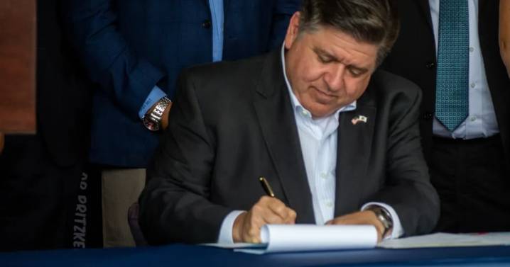 New Illinois laws aim to shield providers of abortion meds, ban ticketing in schools