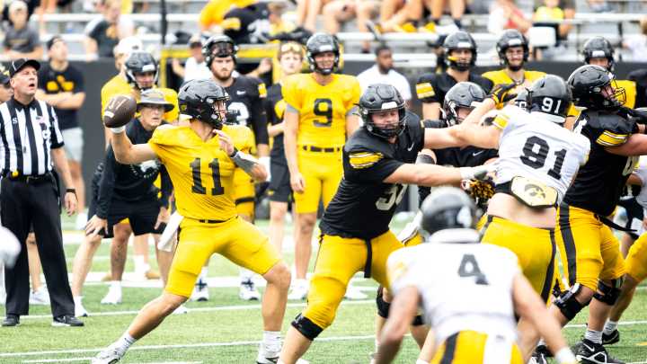 Mark Gronowski's green light to run and 4 more Iowa football thoughts