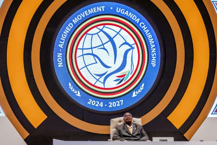 Uganda anuncia un acuerdo con EEUU para albergar a migrantes