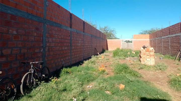 Delincuentes roban materiales de una obra en construcción en Añatuya