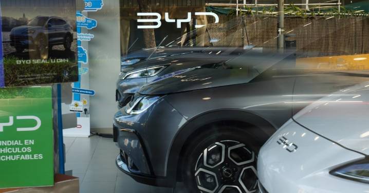 BYD ‘derrapa’ en último reporte trimestral: ¿Por qué sus ventas cayeron 30% en China?