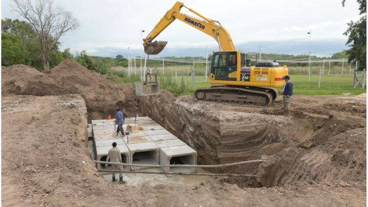 Continúa la obra de fortalecimiento del agua potable para la zona Oeste