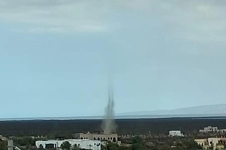Tormenta tropical Ivo deja escenas inusuales en La Paz (Video)