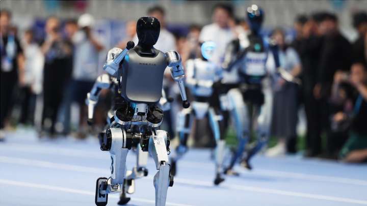 Los primeros juegos de robots humanoides del mundo arrancan en China (fotos+ videos)