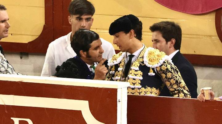 Así va la guerra abierta entre Roca Rey y Morante: "Maestro, fúmate un purito despacito"