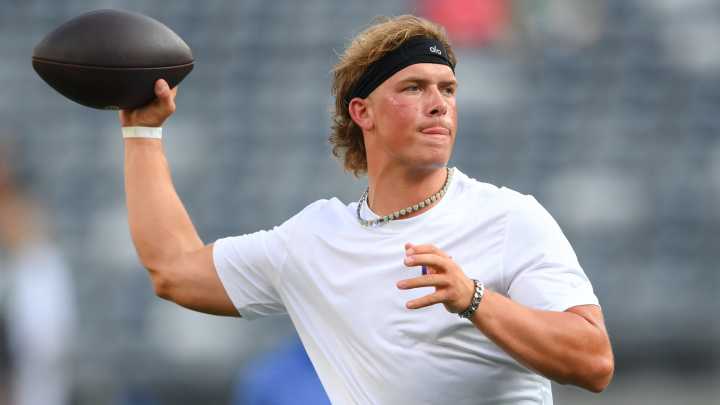 Jaxson Dart's preseason surge adds more pressure to Russell Wilson