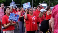 Naperville 203 teachers rally for new contract as strike looms 