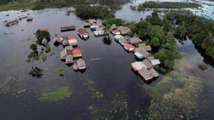 Crecida del río Orinoco mantiene en emergencia al estado Bolívar