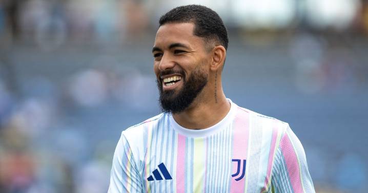 Douglas Luiz to Nottingham Forest transfer latest as 'personal terms agreed'