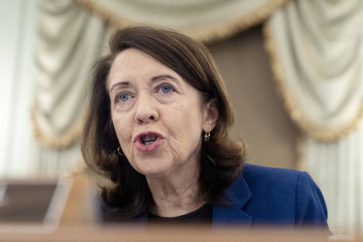 Sen. Maria Cantwell warns of ‘Power 2’ owning college sports if NCAA
