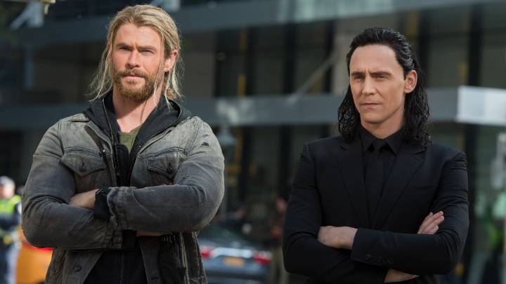 Eagle-Eyed Fans Are Pointing Out Sweet Connections Between Thor And Loki I’d Never Realized