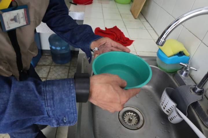 Salud Colima mantiene control del dengue, con operativo permanente de control larvario