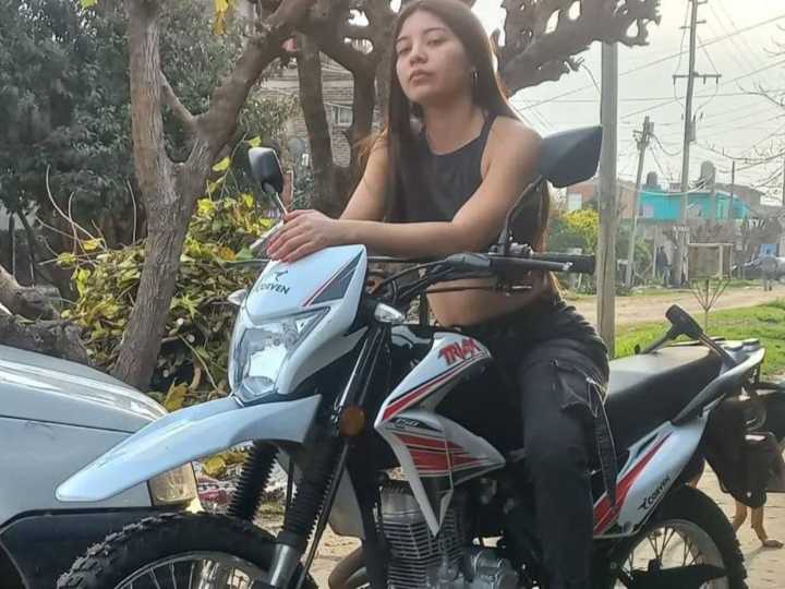 Quién era Esmeralda Bustamante, la joven que defendió a su hermana de los motochorros y la mataron
