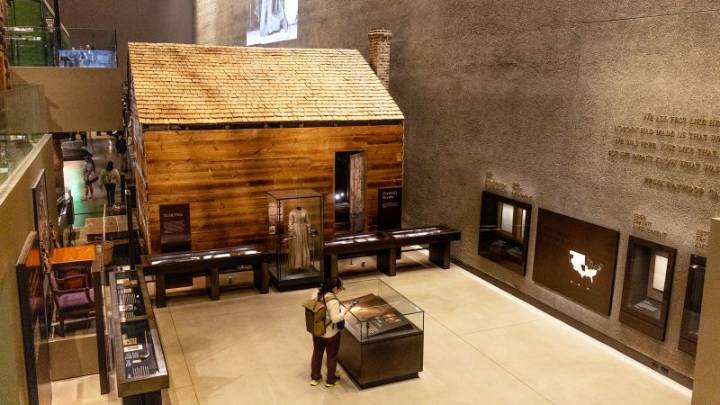 Trump escalates attacks against Smithsonian museums, says there’s too much focus on ‘how bad slavery was’