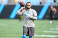 Deadspin | Panthers reach deal with Hunter Renfrow, to put Jalen Coker on IR
