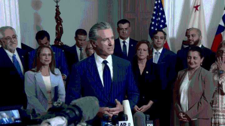 Texas Democrats visit California as part of effort to block redistricting plan