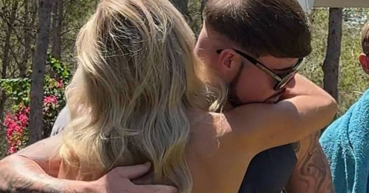 Ibiza Final Boss meets adult star Bonnie Blue after she sends him cryptic message