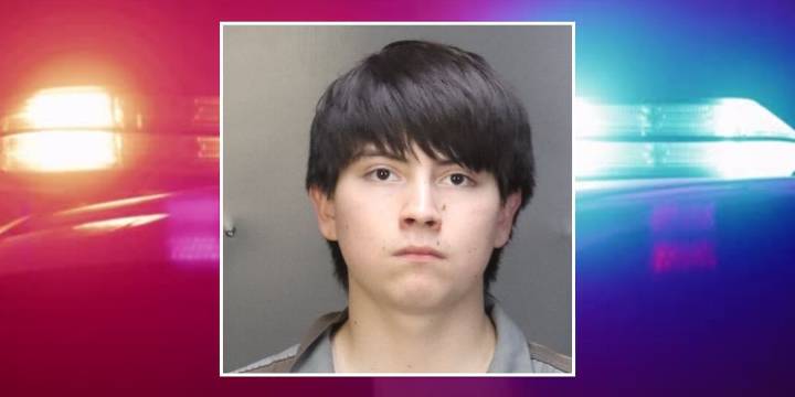 Bryan Alvarado-Gomez accused of leaving baby inside hot car in Lacy Lakeview, Texas