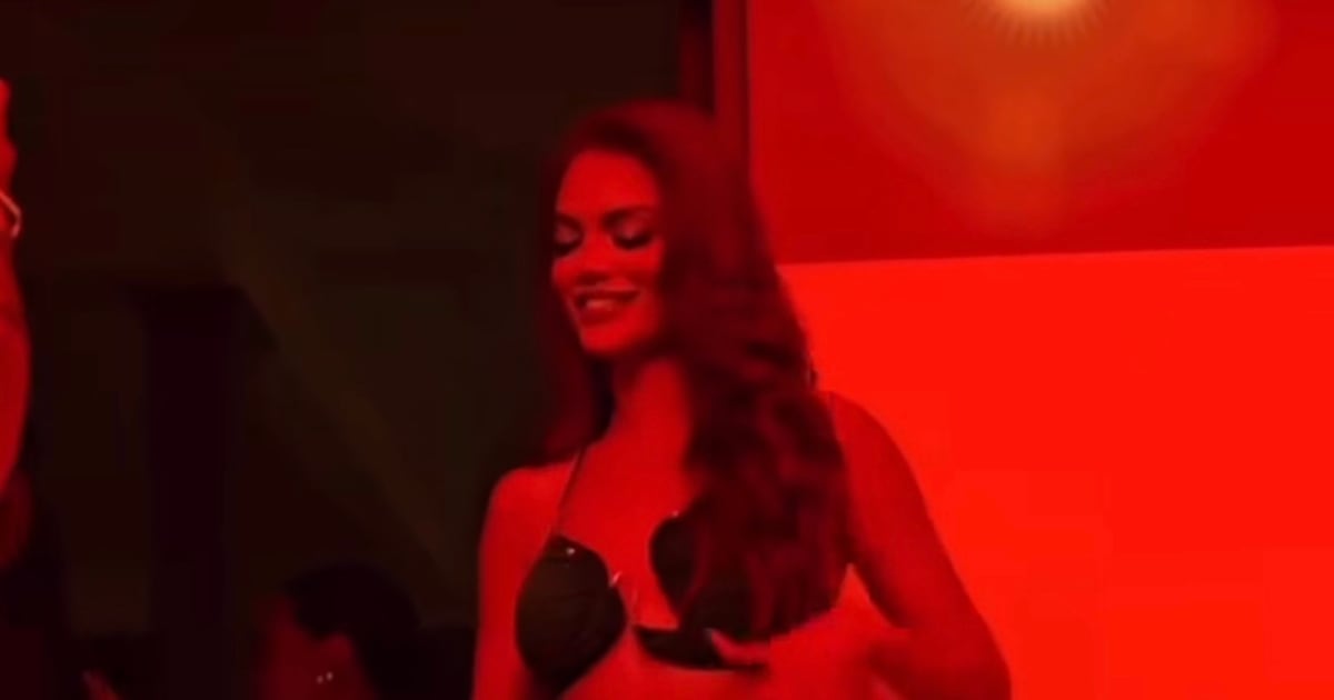 Zuleyka Rivera disfruta del concierto de Bad Bunny