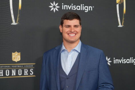 Trey Hendrickson Ends Bengals Loyalty With Drastic Move As $6.14B AFC Team Swoops In for Trade Trey Hendrickson's trade drama takes a new turn as major AFC team joins the party with Colts and the Pant