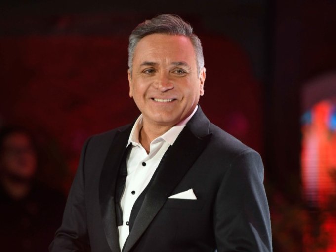 Luis Jara celebrará sus 40 años de carrera con un histórico concierto en el Teatro Municipal de Santiago