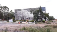 Desmantelan alberca olímpica de Pachuca tras 10 años sin funcionar