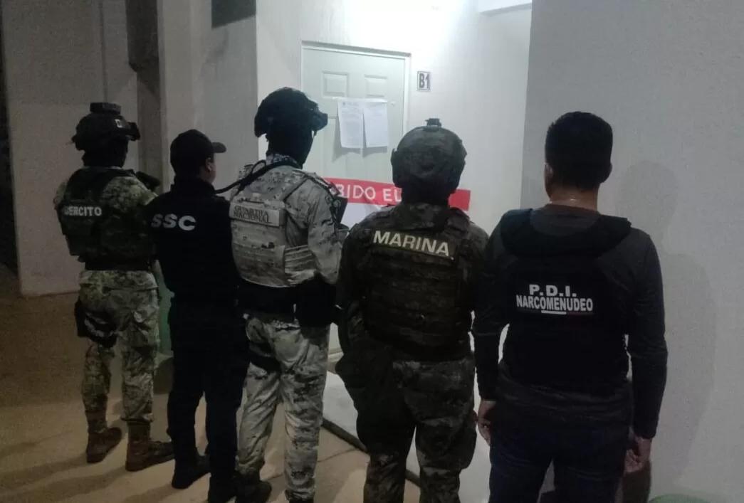 Aseguradas bolsas con drogas tras cateos en Cancún sin detenidos