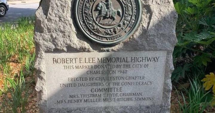 Robert E. Lee marker returns to downtown Charleston