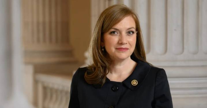 As Texas pursues mid-decade redistricting, some Congress members aim to ban the practice