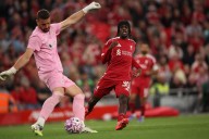 El Liverpool pierde a Frimpong un mes por lesión