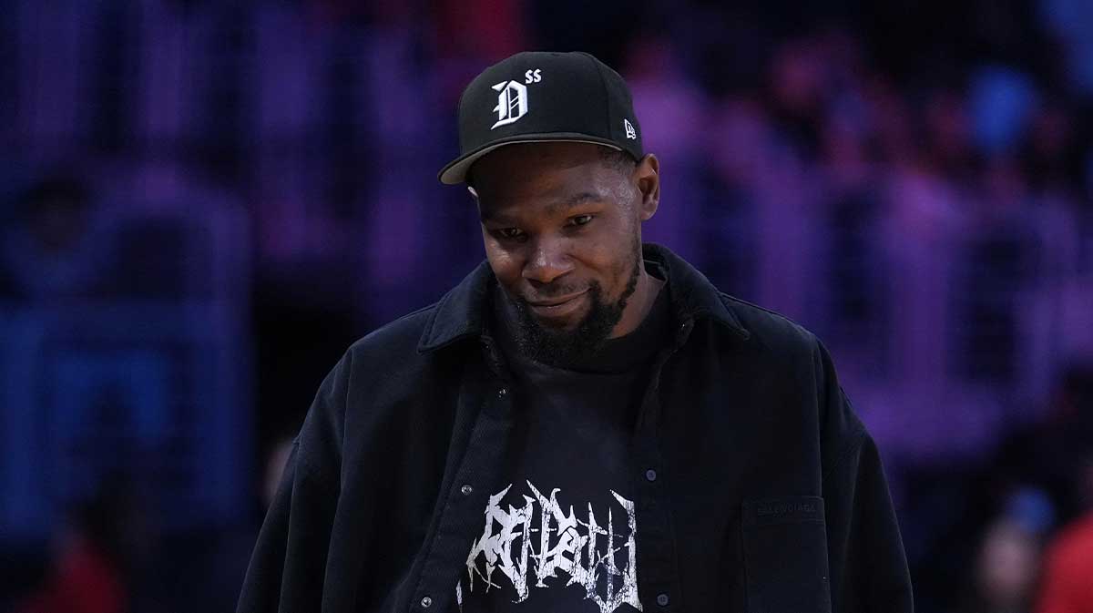 Kevin Durant returns for Thunder’s Championship ceremony on Opening Night