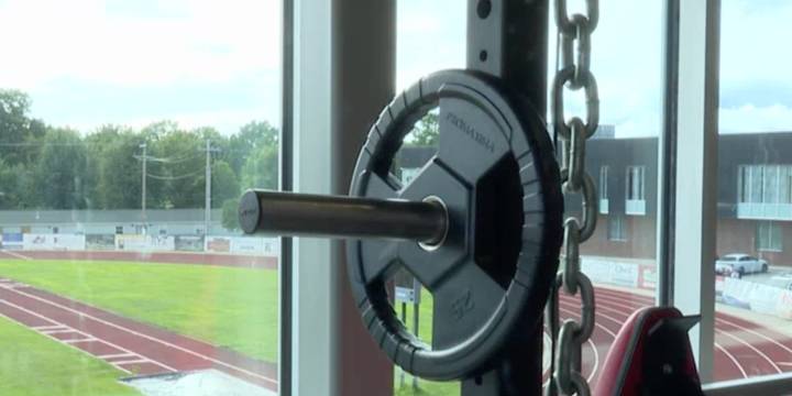 Buffalo School District showcases its new weight room and training facility