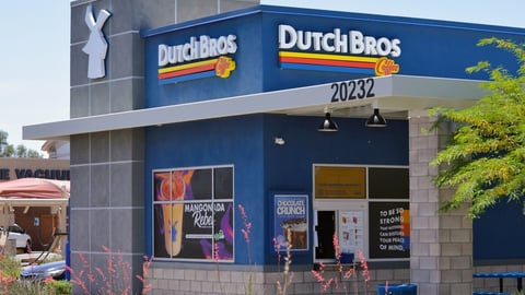 Dutch Bros fires ‘on all cylinders’ in Q2; targets 900