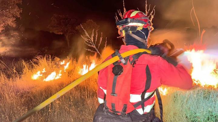 El muerto en el incendio de Tres Cantos intentaba salvar a los caballos de una hípica cuando le alcanzaron las llamas