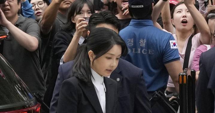 South Korean investigators seek arrest of wife of jailed ex
