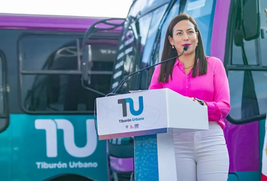 Tiburón Urbano de La Paz se fortalece con 40 camiones más y apoyo federal