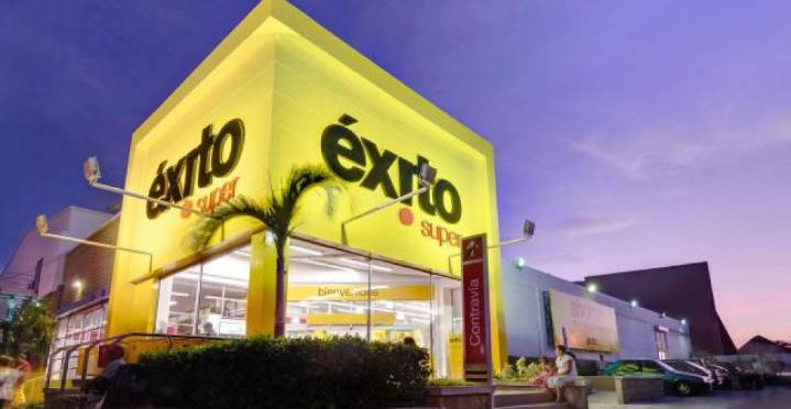 SIC impone millonaria multa a Almacenes Éxito por vulnerar derechos de los consumidores