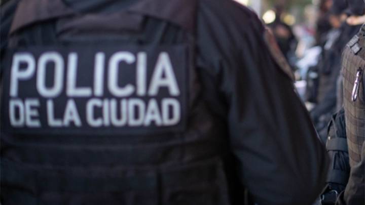 Un policía mató a un hombre que intentó sacarle su arma en La Boca
