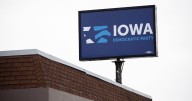Iowa Democrats consider bringing back lead off caucuses, even if it means going "rogue" in 2028