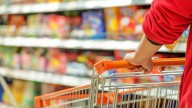 Si siempre colocas el carro del supermercado en su sitio, esto es lo que la psicología revela de tu personalidad