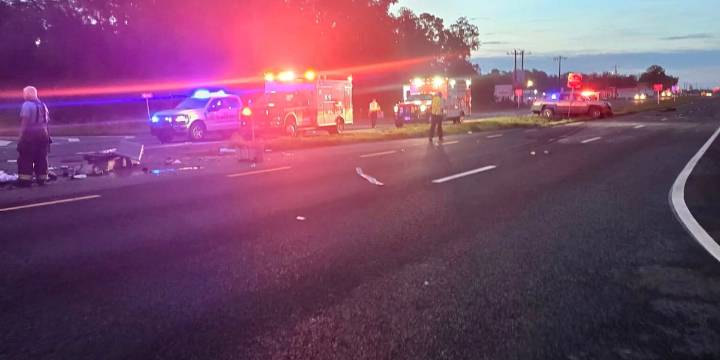 1 person hurt in 4-vehicle crash on US Highway 19