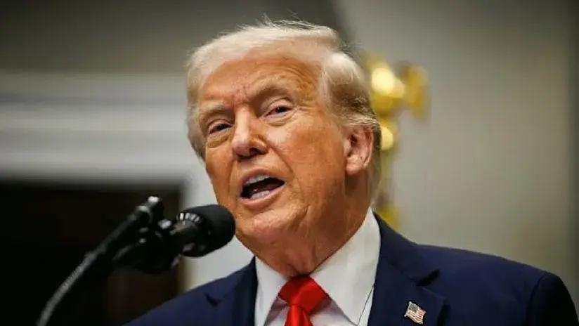 "Mucho en juego": Trump viaja a la cumbre con Putin en Alaska acompañado de la cúpula de su Gabinete