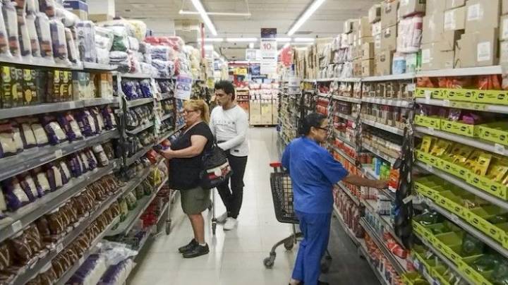La inflación de julio fue de 1,9%: el Gobierno festeja pero mira de reojo al dólar