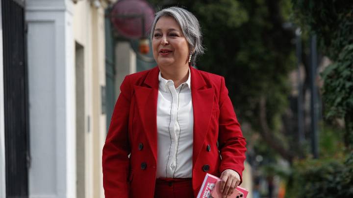 Jeannette Jara entra en temas valóricos: "En este país donde sí hay abortos, algunos se niegan a legislar sobre el tema"