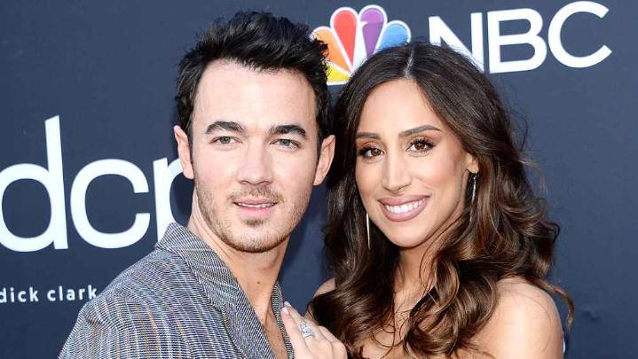 Danielle Jonas Gets Emotional Watching Kevin Jonas Sing Solo at Concert