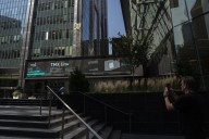 S&P/TSX composite down in late-morning trading Thursday, U.S. stock markets mixed