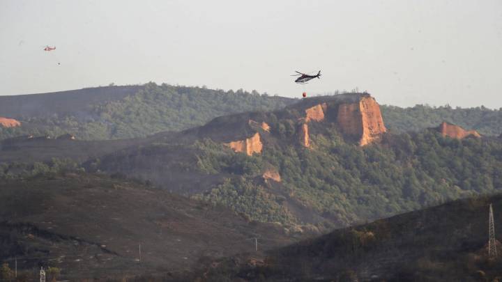 El incendio de Las Médulas mejora y muchos de los frentes están controlados
