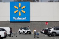 Walmart sees sales ‘momentum’ despite tariffs